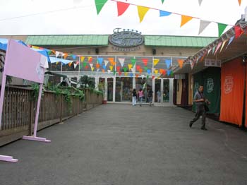 Flushingmallfoodcourt